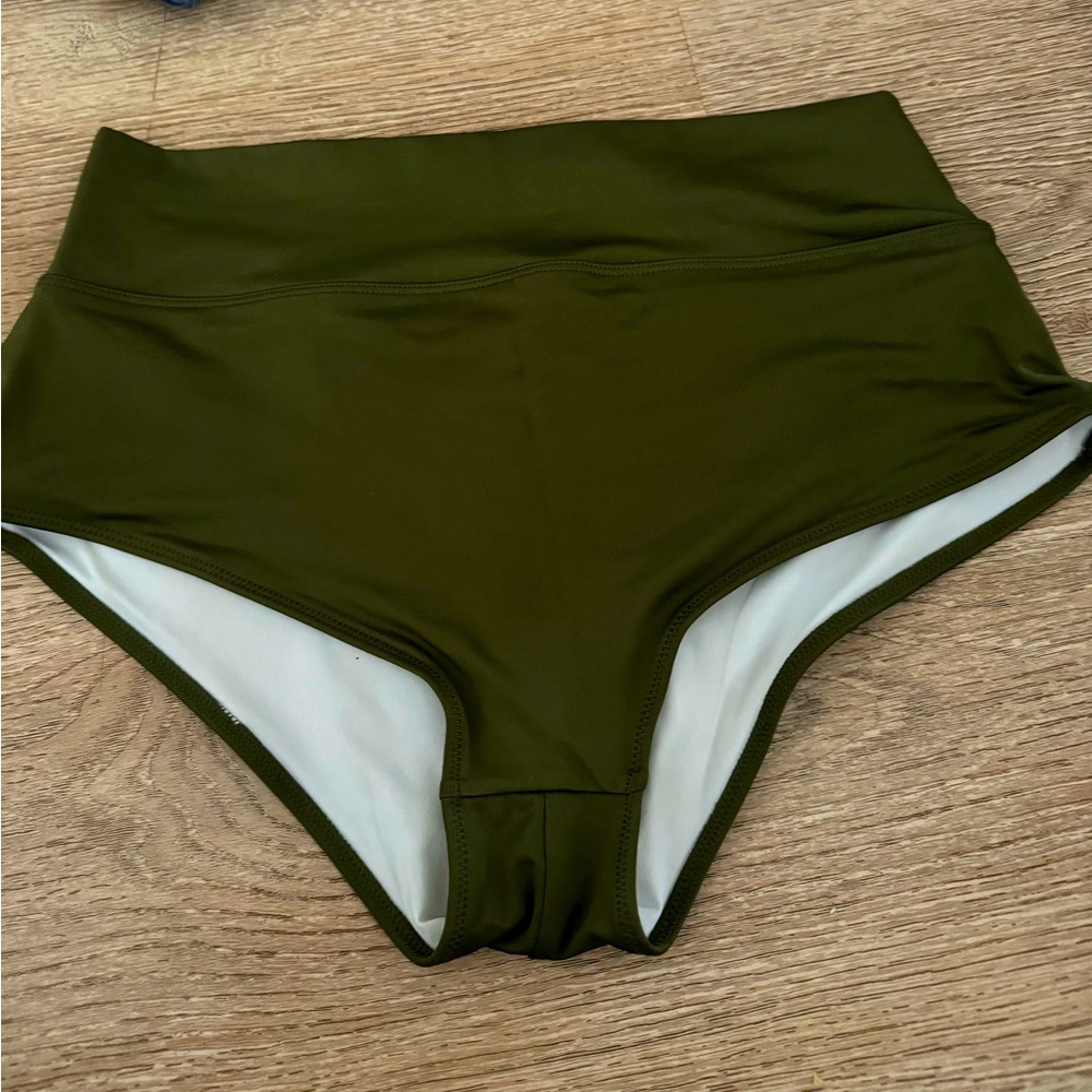 XL VS Pink Swim bottom